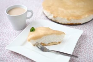 Cheesecake,With,Halva Wielkanocna tradycja z twistem: Sernik podwójnie chałwowy, Tarta z sezamową nutą oraz Mazurek chałwowy